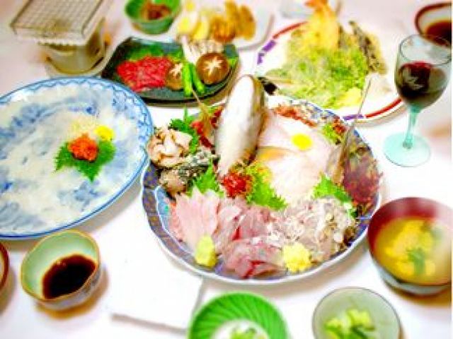 豪華な海の幸！！（お客様へのお食事です！）