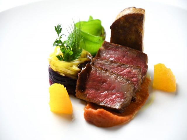 シェフがお気持ち込めて作られるお料理♪