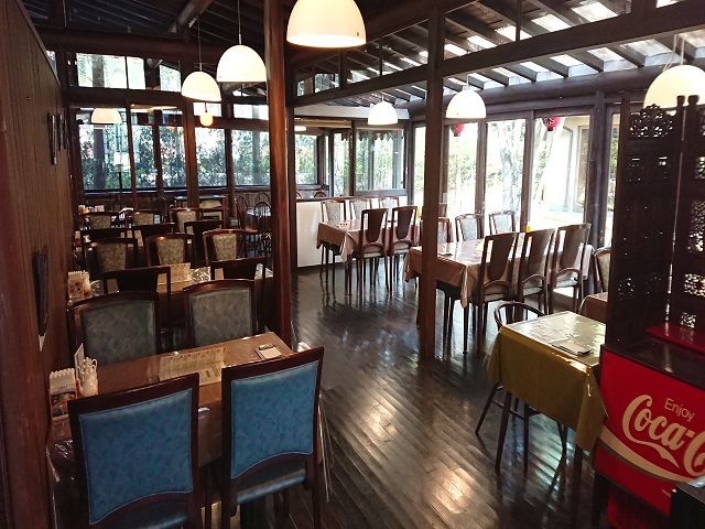 大人気中華料理店でのホール業務!!
昼時は忙しいですが笑顔で接客をお願いします♪