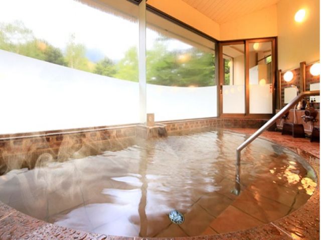 毎日温泉でゆっくり◇
スタッフ特典で無料!!仕事終わりの温泉は最高です♪