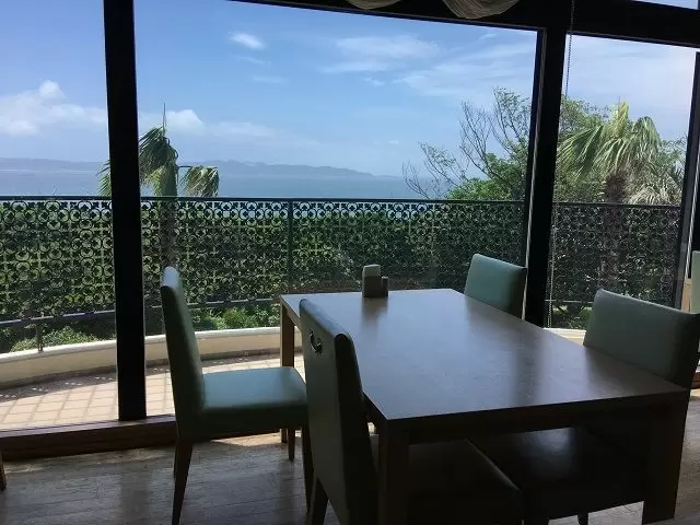 海が一望出来て見晴らし抜群です☆眺めも良し、料理も良し！最高です★