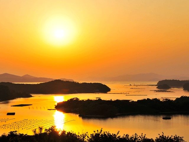 海に落ちる夕日を見に行きませんか？