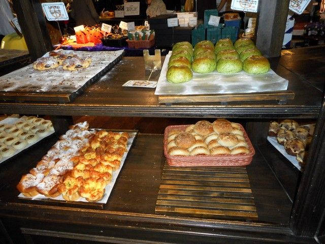 人気のパンもいろいろ有ります