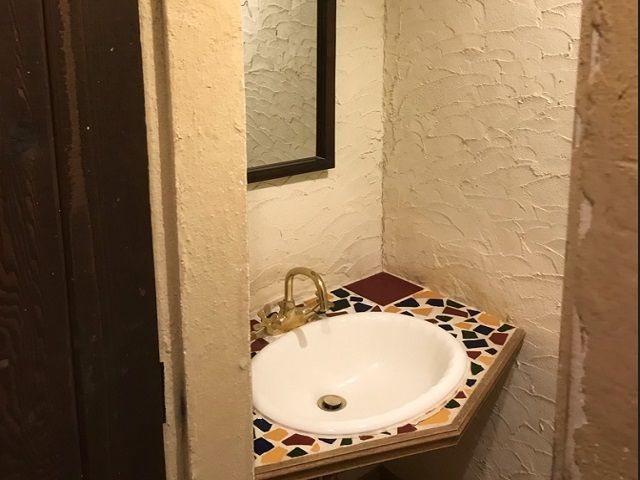 寮の一例ですが、おしゃれな元ペンションのお部屋です！