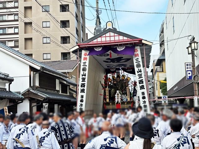 博多の総鎮守。櫛田神社。祭りの季節はひときわ盛り上がります！