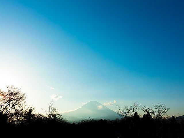 御殿場から望む富士山！とても幻想的ですね☆