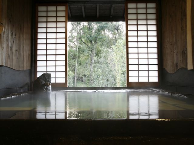 あったかーい温泉に入り放題♪心も身体もぽかぽかにあたたまります。