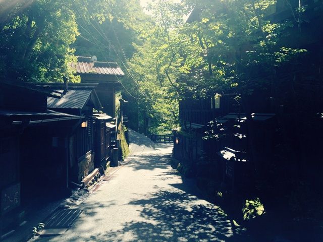 近所を散策、足を延ばして近隣観光地。