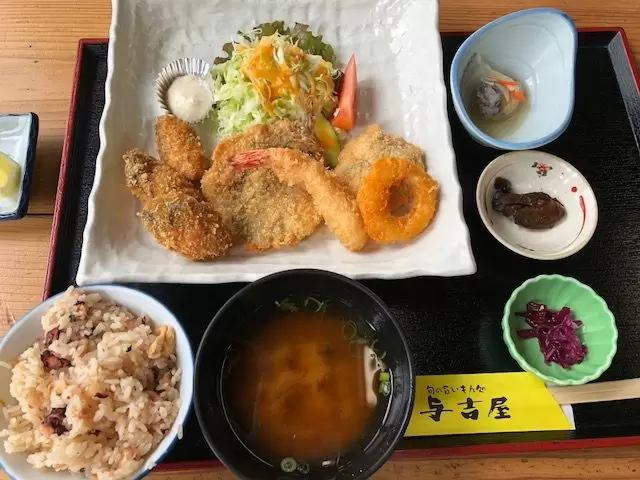 島自体がハートの形をしているので別名「ハートアイランド」とも呼ばれています☆