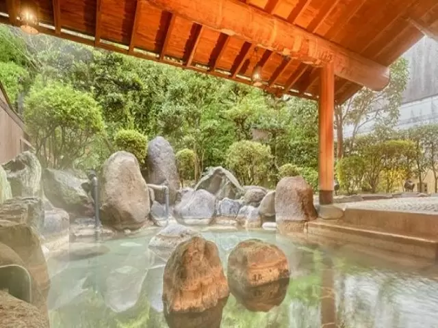 風情ある温泉が魅力のホテルです！