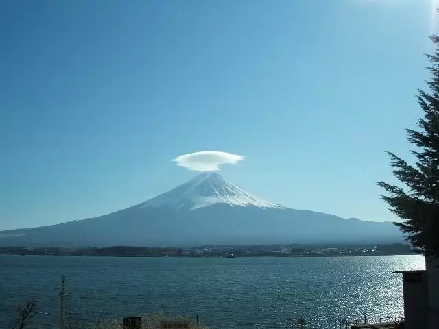日本の象徴と言えば富士山！一目見に、多くの観光客が訪れます！！