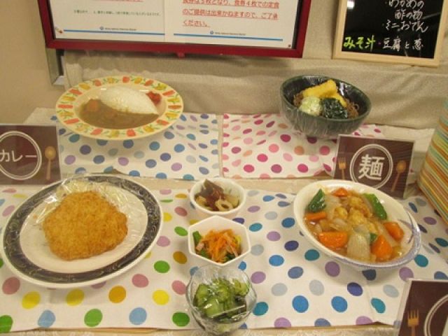 社員食堂のまかないも美味しいと評判です♪