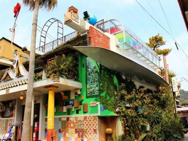 自然とアートが融合する直島です。