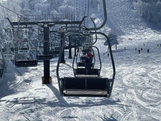 ★志賀高原中央エリアの玄関★通しシフト・3食無料・リフト券無料！！！