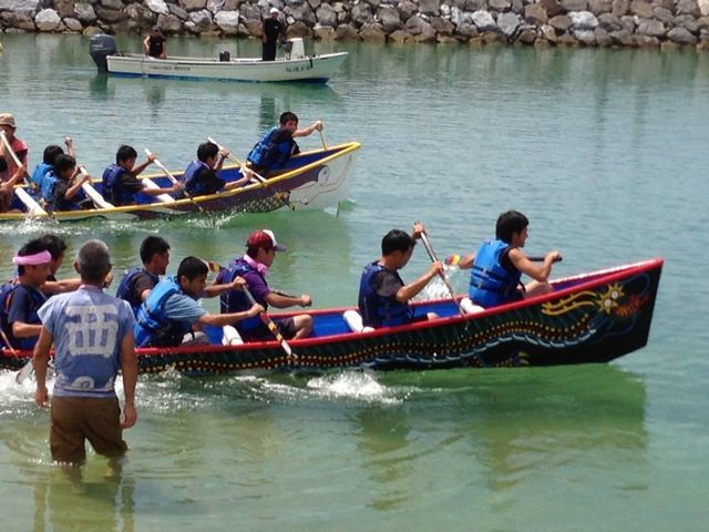 沖縄の伝統行事？！時期によっては、色んな行事に参加できます。それも離島の醍醐味♪