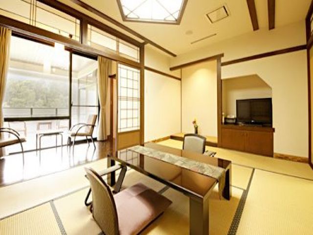 素敵な客室で仲居さんの勉強を^^