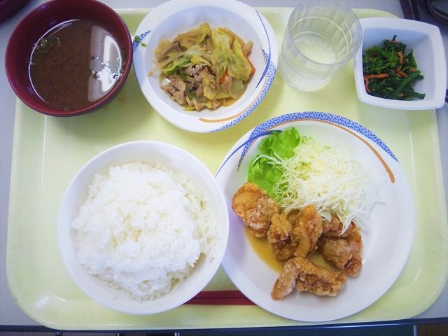 従業員食堂です♪メニューは日替わりです！