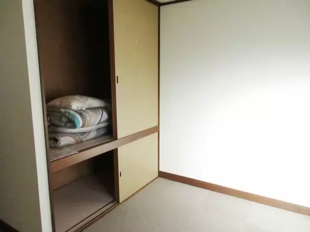フローリングタイプの清潔感ある寮です！