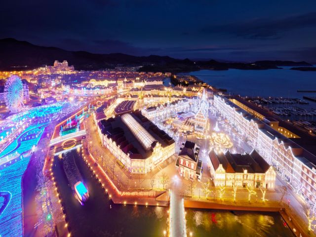 ☆園内を彩るイルミネーション☆今からはハロウィンイベントも始まっていきますよ！