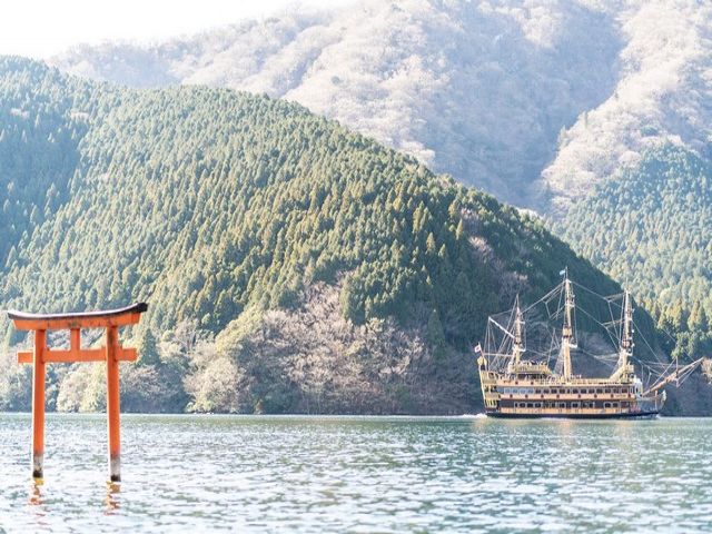 芦ノ湖沿いの自然豊かな環境。非日常的な生活を体験してください！