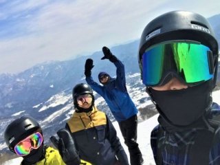 今年も大募集します！西日本最大級のスキー場で販売、インフォメーションのお仕事です♪