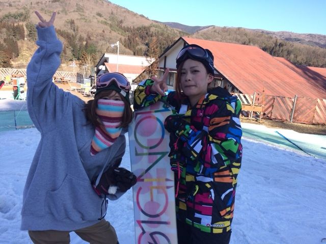 スキー場内のゲレンデレストランでのホールのお仕事です♪