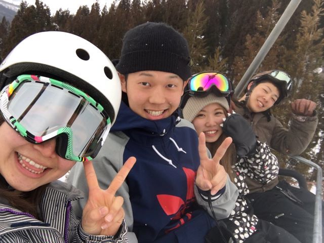 冬の仕事はやっぱりスキー場！！滑れて・稼げて友達もたくさんできますよーー★☆