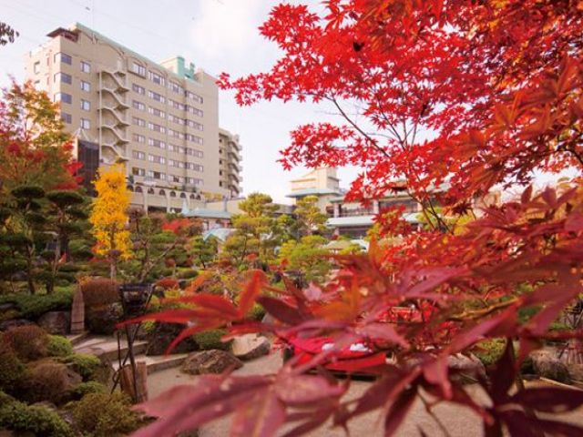 日本のおもてなしを体現☆山梨を代表する純和風リゾートホテル！！