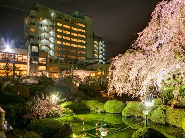 富士山のお膝元「富士吉田」☆山梨を代表する純和風リゾートホテル！！