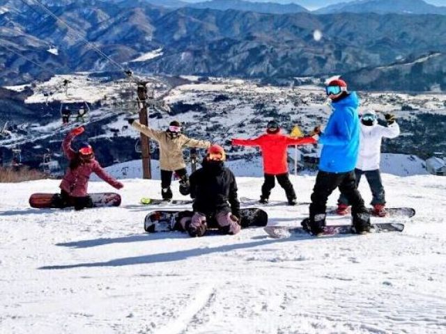 白馬の雪質は本当に最高です♪
仕事と滑り両立できます！