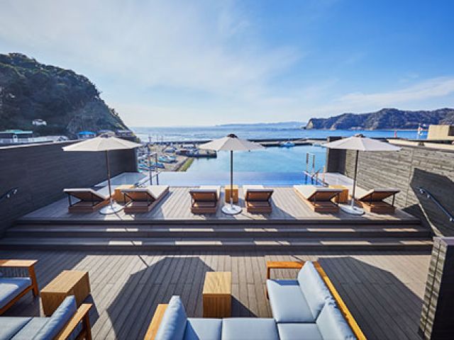 解放感抜群なテラスのある和モダンな宿