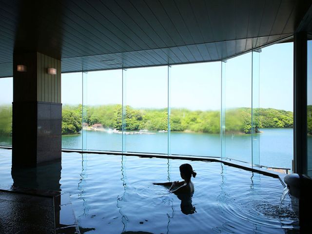 海の目の前のリゾートホテルでのお仕事です♪