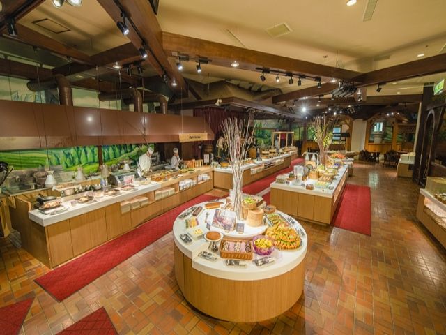 バイキング会場・和洋レストランなど配属店舗も沢山！