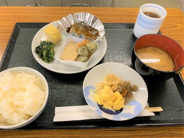 お昼の賄いです！美味しいと好評です♪