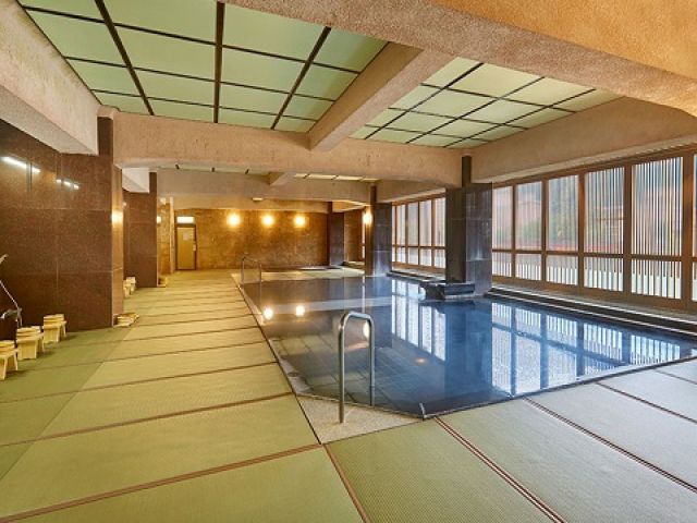 毎日温泉入れます♪スタッフさん用の温泉があるのでお客様を気にせずに利用できます!!