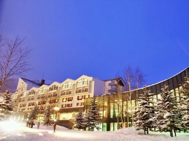 日本最大規模の巨大リゾート地はパークエリア充実・ゲレンデ以外のアクティビティもたくさん☆