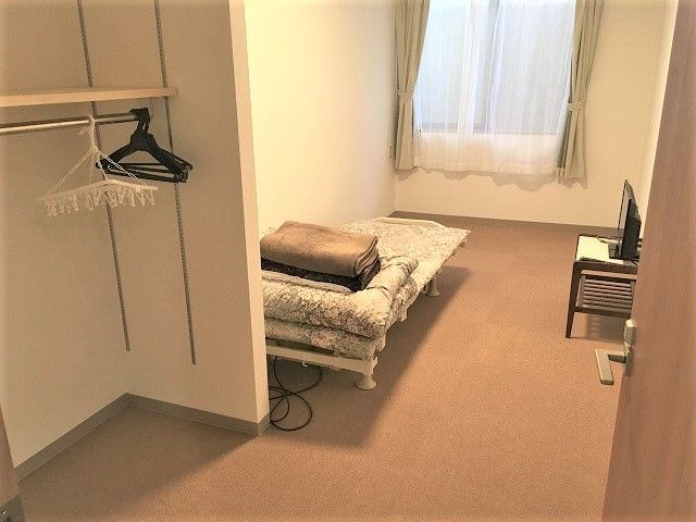 ［寮内①］４年前にリノベーションされているのでプライベート空間もとてもきれいです!!