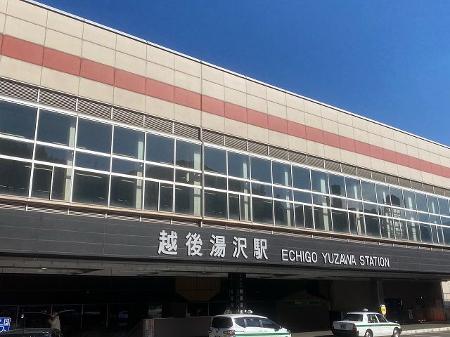 新幹線も止まる駅なのでアクセスも抜群!!
駅近くには飲食店・コンビニ・薬局も揃ってます!!