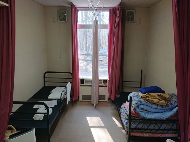 2人部屋から4人部屋までございます。ご友人同士も歓迎です