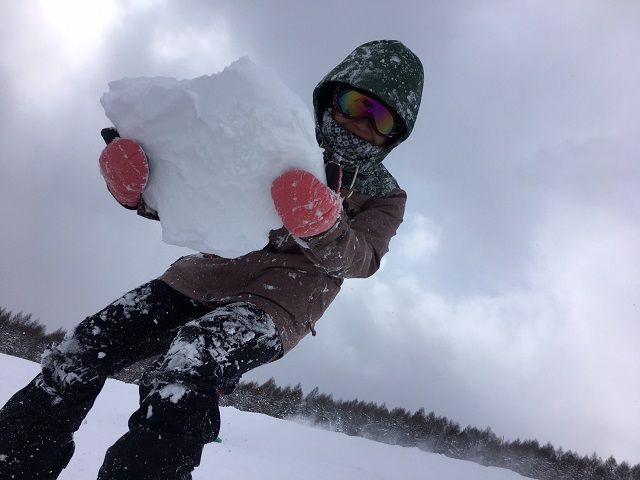 山奥ですが空気も美味しいですし、たまには都会を離れて生活してみるのも楽しいかも!!