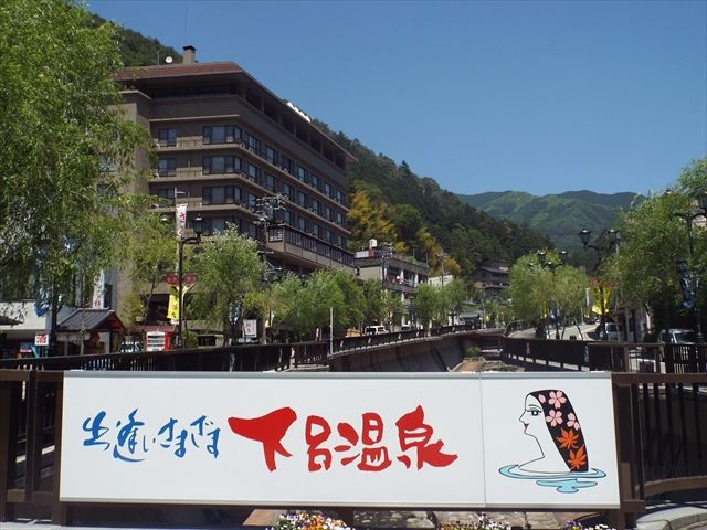 日本３名泉の下呂温泉♪♪お風呂は館内の大浴場ではございませんが寮内の温泉になります☆