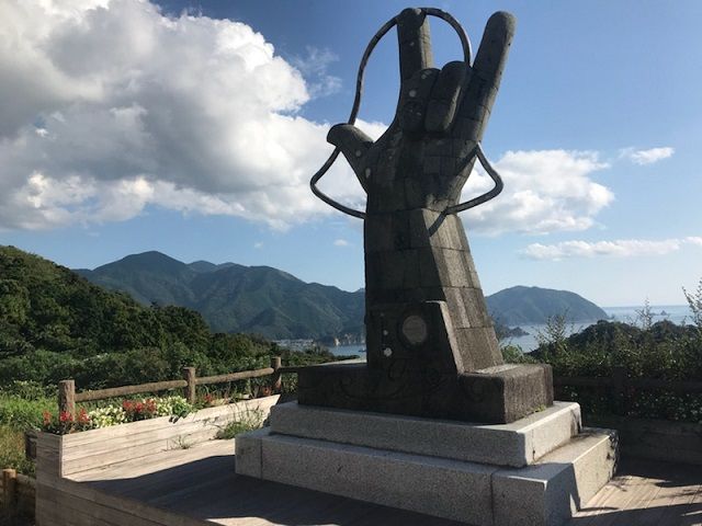 恋人岬という観光名所があります