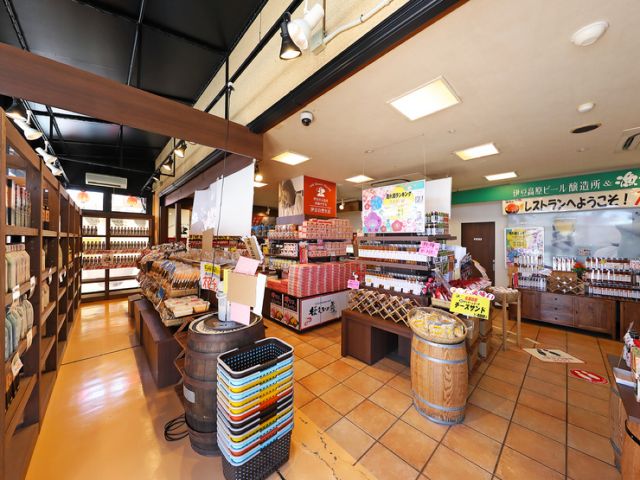 レストランに併設されたお土産屋さんで販売売店スタッフを担ってください！