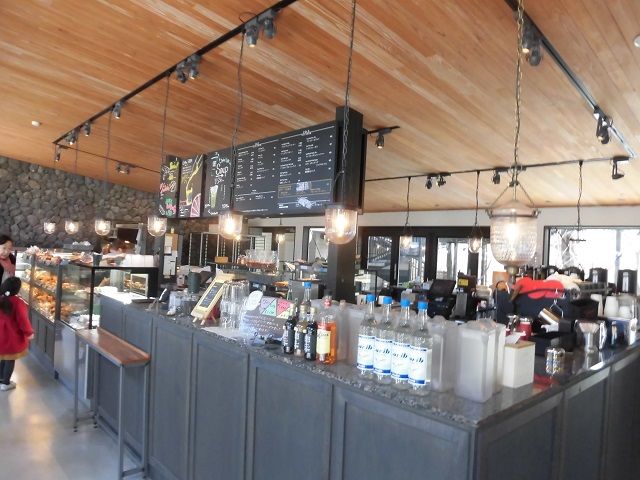 お洒落な店舗で楽しく勤務しちゃいましょ♪