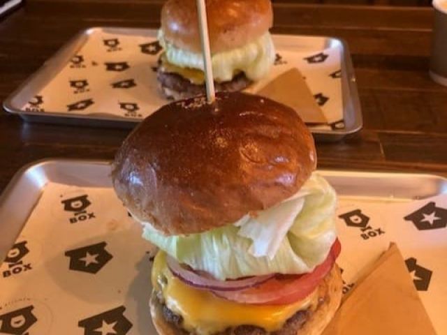 海外からのお客様もたくさん訪れる人気店です！