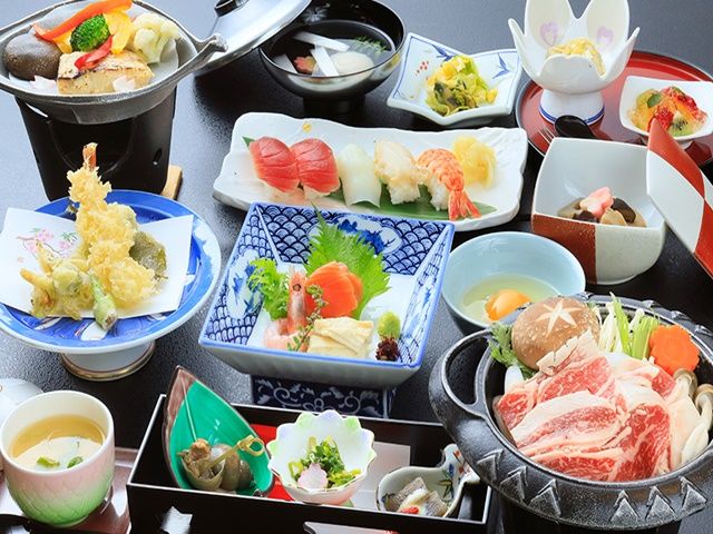 山の恵みを受けた食材を提供しています。