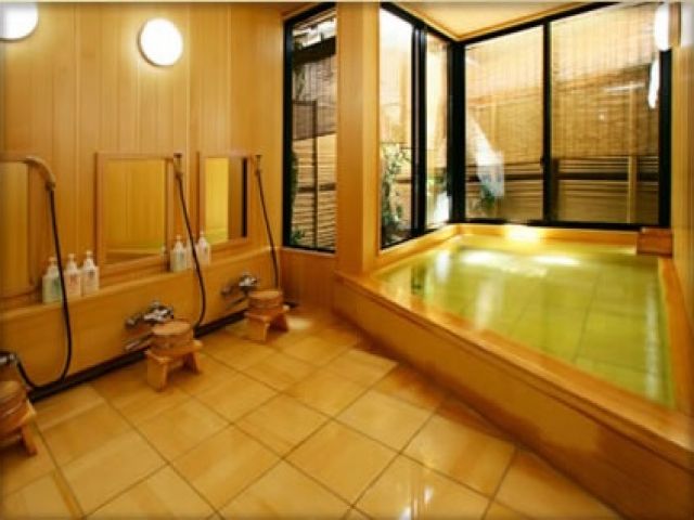 大浴場も毎日利用可能!!仕事終わりに温泉でゆっくりするのも本当に贅沢な瞬間です♪