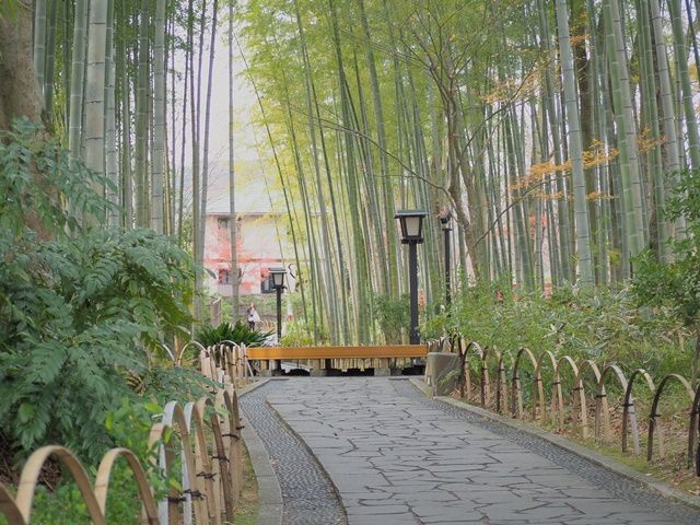 情緒ある温泉街です