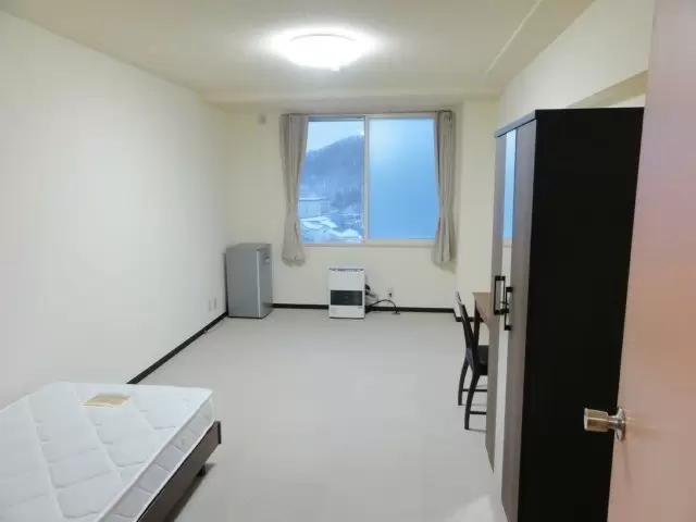 単身寮の内覧になります。
※寮は9棟あり、空室状況と内覧で入居先が確定します