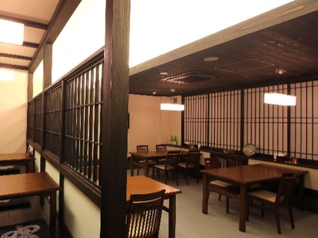 お食事処での接客を中心にご活躍いただきます！